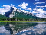 Desktop Wallpapers » Natural Backgrounds » Mount Rundle, Banff National ...