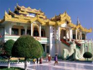 Maha Muni Pagoda, Mandalay, Myanmar
